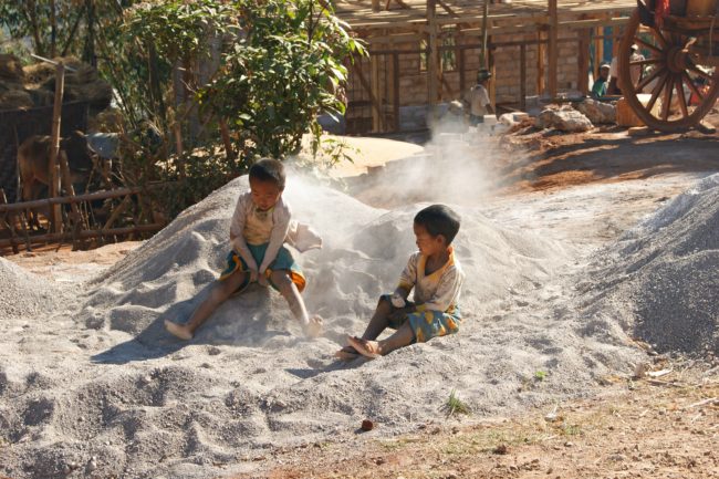 kinder myanmar