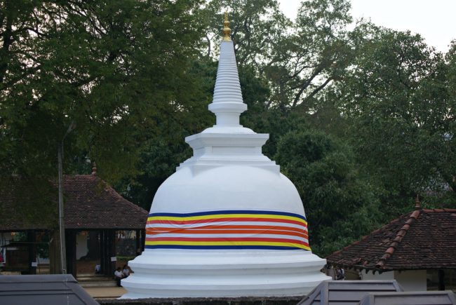 stupa zahntempel kandy