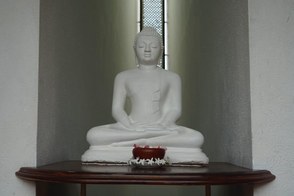 Kleiner weißer Buddha